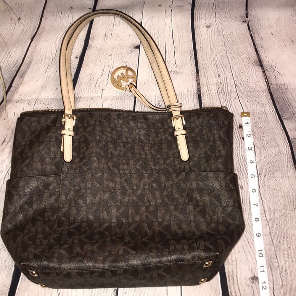 Michael Kors Ladies handbag - Picture 4 of 6